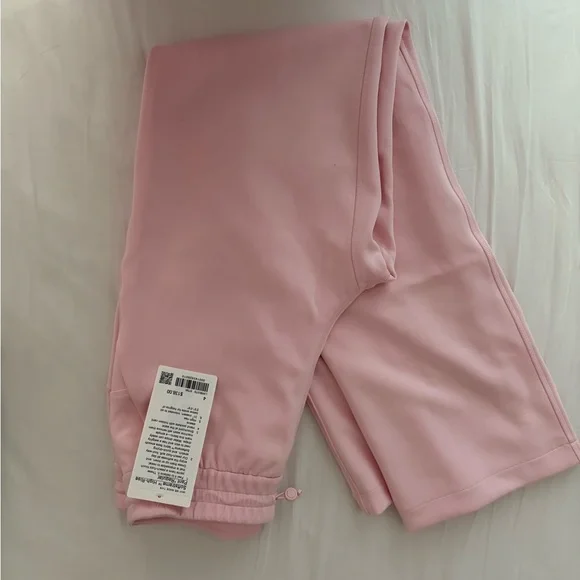 Lululemon softstreme in strawberry milkshake **NEW** - Picture 8 of 8